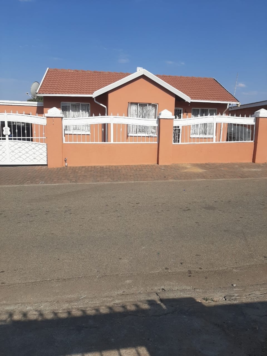 3 Bedroom Property for Sale in Tlhabane West North West